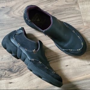 John Fleuvog slip on shoes, greyish black, u.k 6